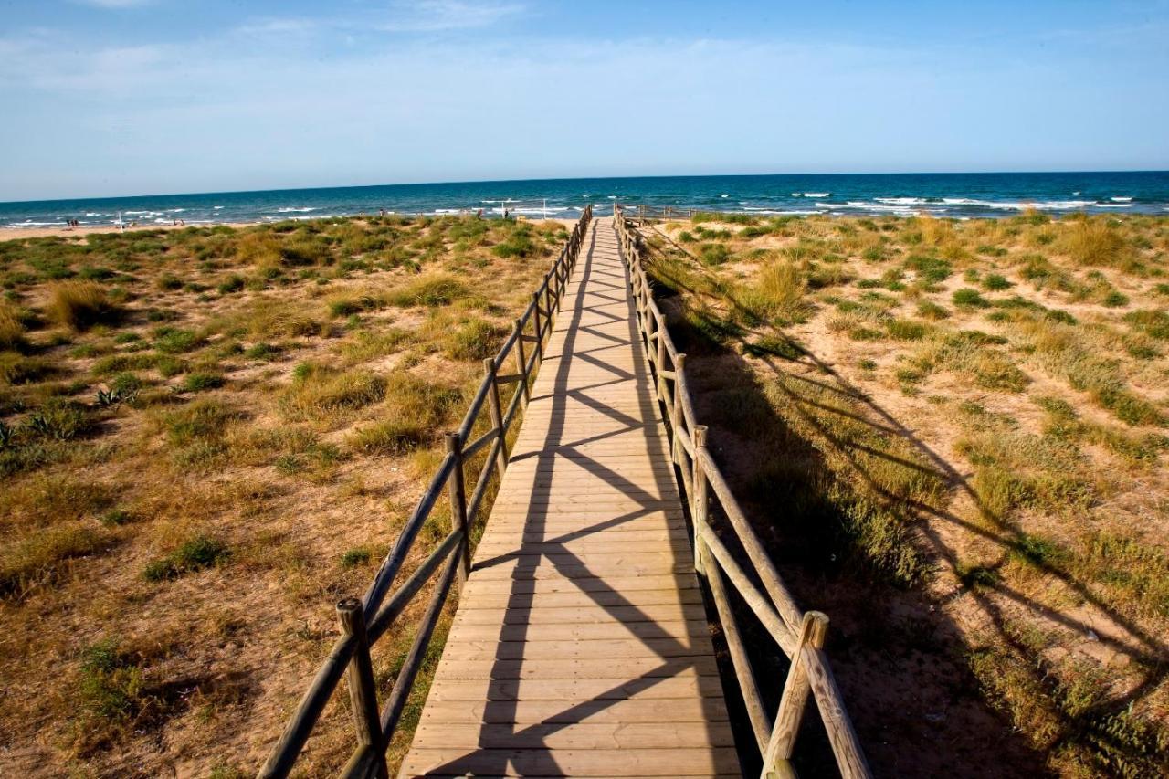 Aigua Blava Primera Linea - Alquiler Solo Familias Playa de Gandia Dış mekan fotoğraf