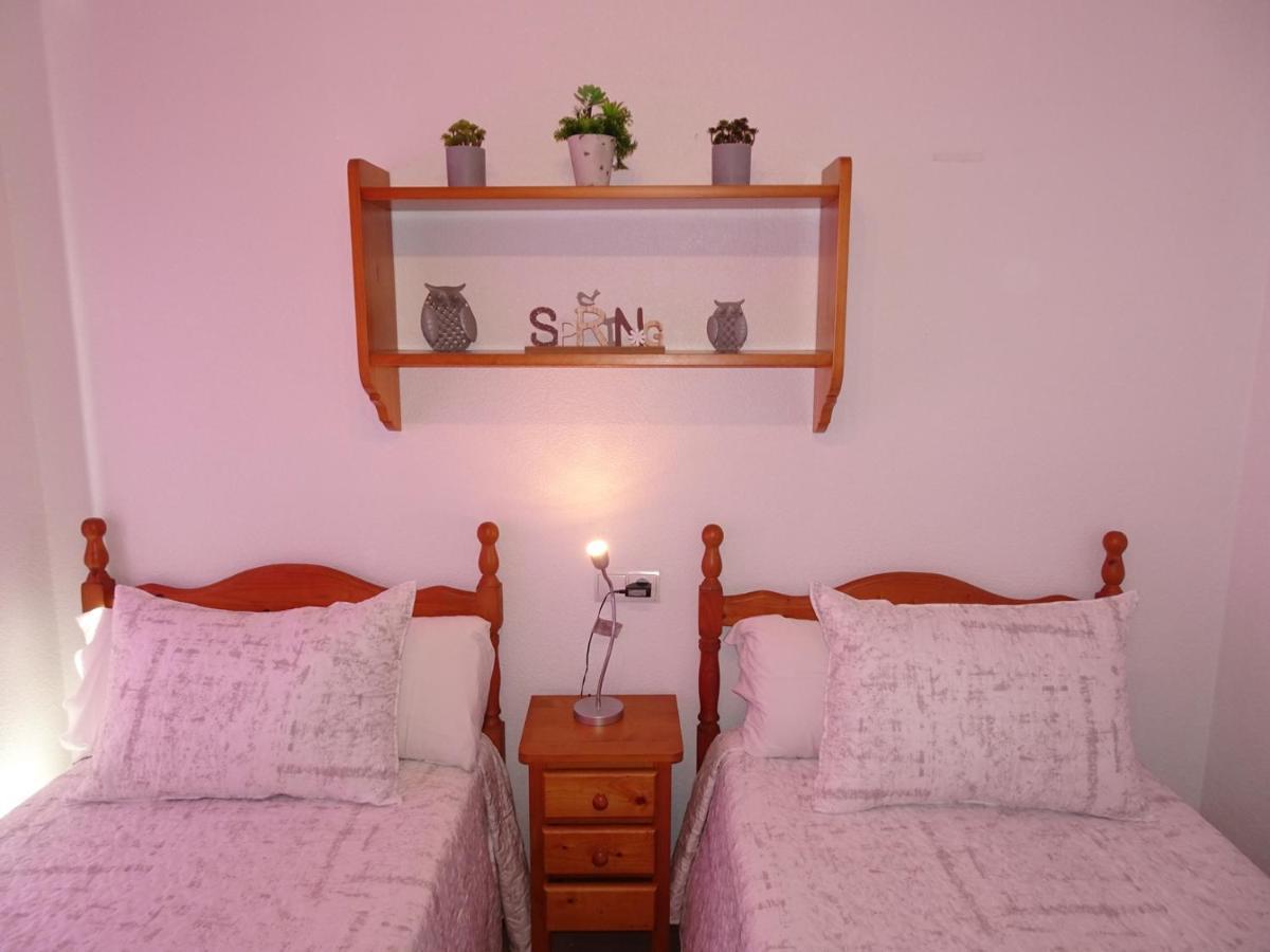 Aigua Blava Primera Linea - Alquiler Solo Familias Playa de Gandia Dış mekan fotoğraf